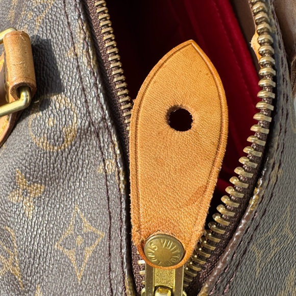 Louis Vuitton Brown Monogram Speedy 30 Handbag - Picture 10 of 16